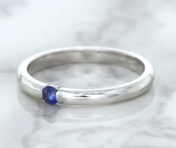 0.10ct Round Blue Sapphire Ring in 18K White Gold