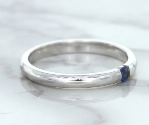0.10ct Round Blue Sapphire Ring in 18K White Gold