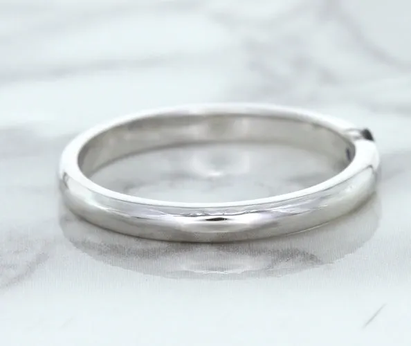 0.10ct Round Blue Sapphire Ring in 18K White Gold