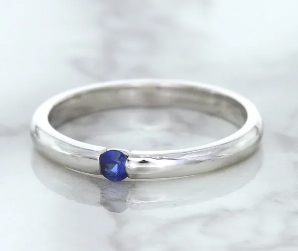 0.10ct Round Blue Sapphire Ring in 18K White Gold