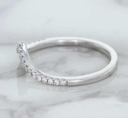 0.17ctw Diamond Pointed Band in 18K White Gold
