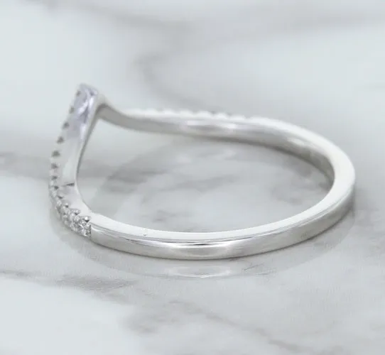 0.17ctw Diamond Pointed Band in 18K White Gold