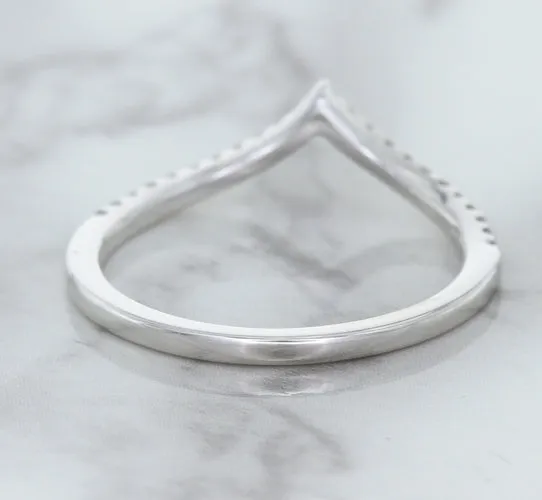 0.17ctw Diamond Pointed Band in 18K White Gold