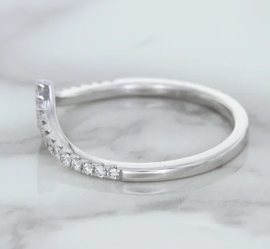 0.17ctw Diamond Pointed Band in 18K White Gold