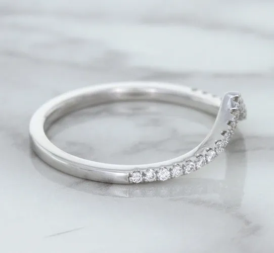 0.17ctw Diamond Pointed Band in 18K White Gold