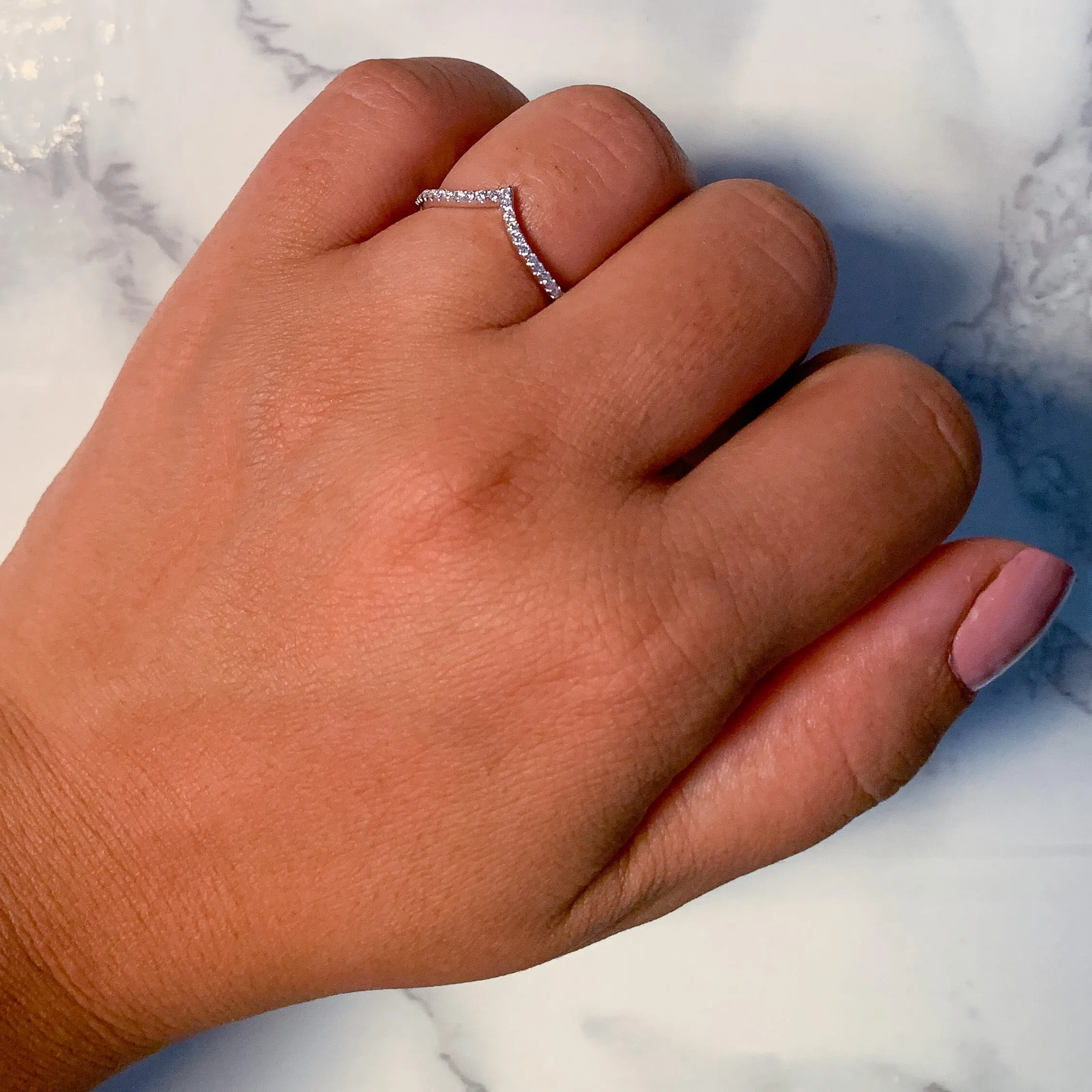 0.17ctw Diamond Pointed Band in 18K White Gold