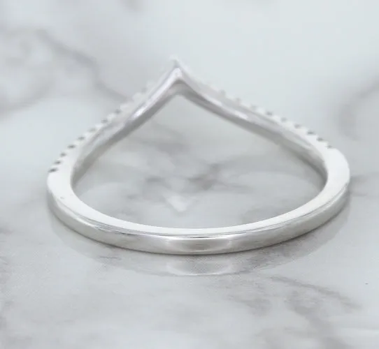 0.17ctw Diamond Pointed Band in 18K White Gold