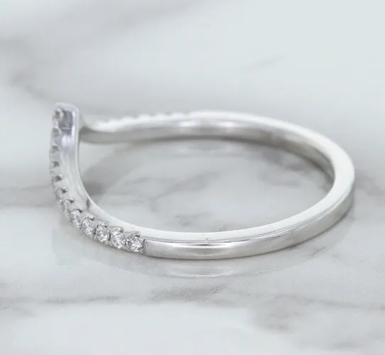0.17ctw Diamond Pointed Band in 18K White Gold