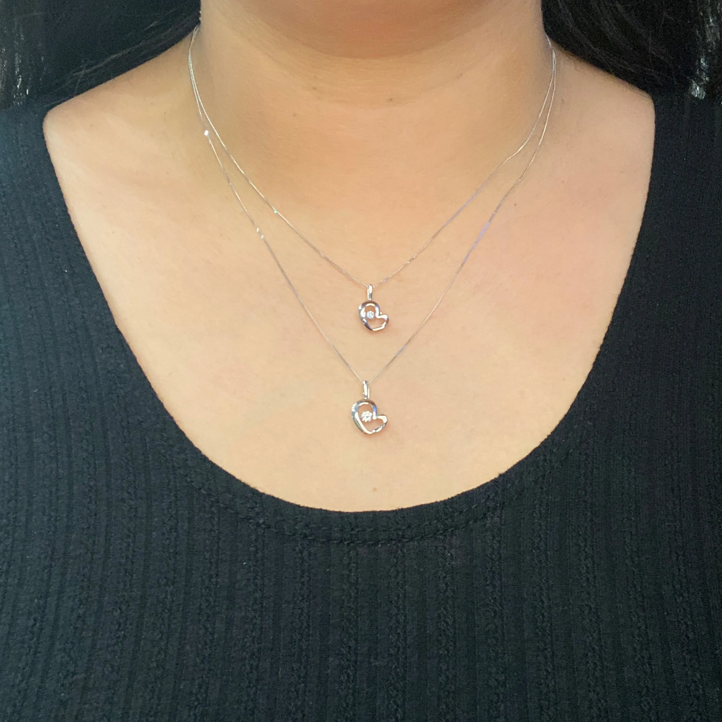 10K White Gold (0.05ct - 0.10ct) Dancing Diamond Heart Pendant 0.10 ct