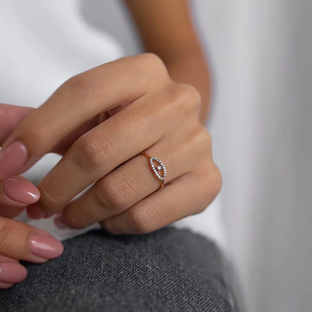 14k Gold Eyed Ring