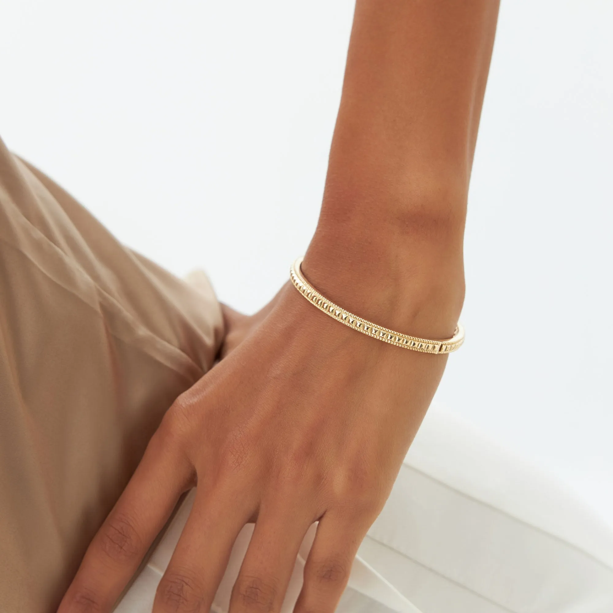 14k Pyramid Gold Bangle Bracelet