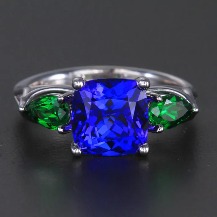 14k White Gold Tanzanite and Tsavorite Ring 4.32 Carats