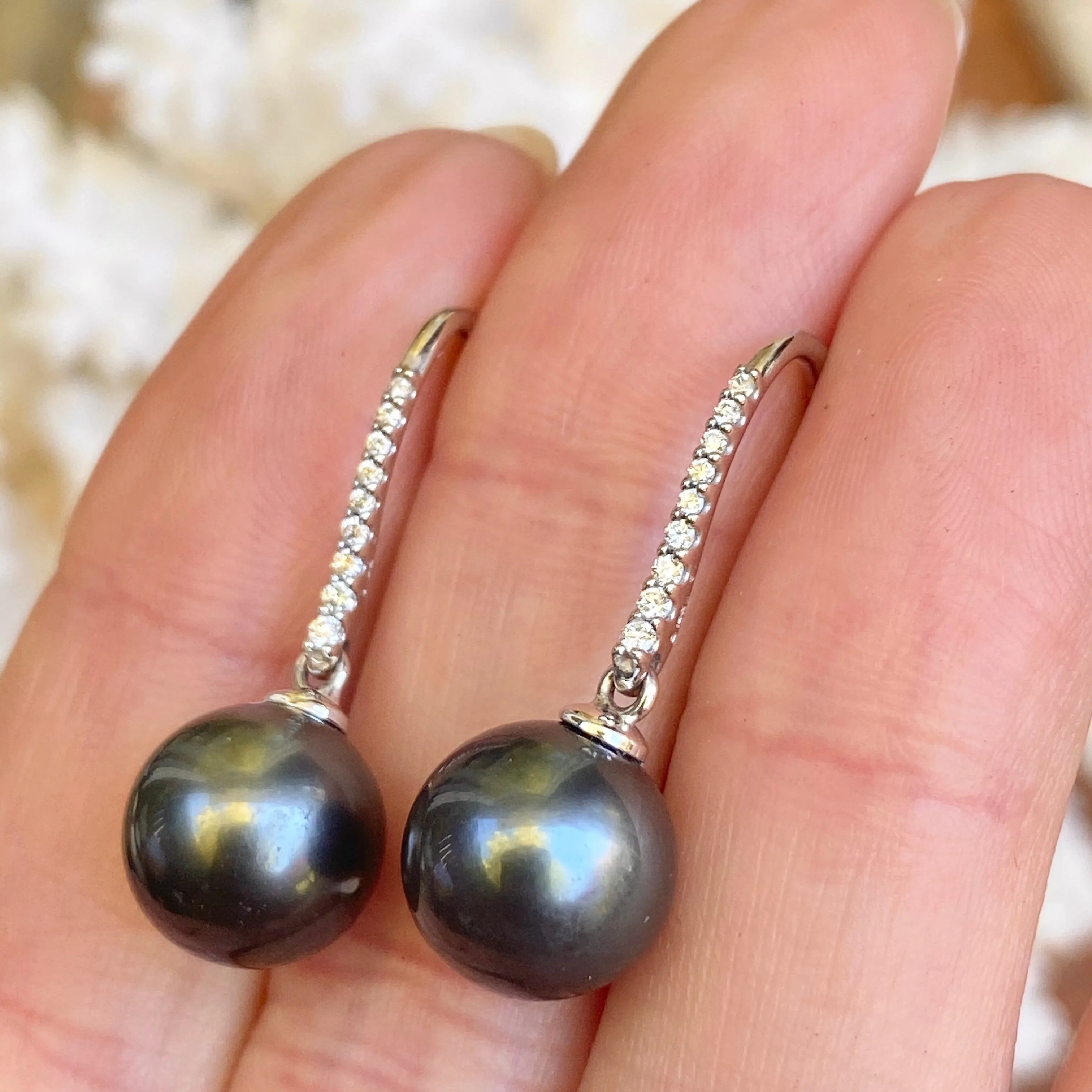 14KT White Gold Black Tahitian Pearl   Pave Diamond Dangle Earrings