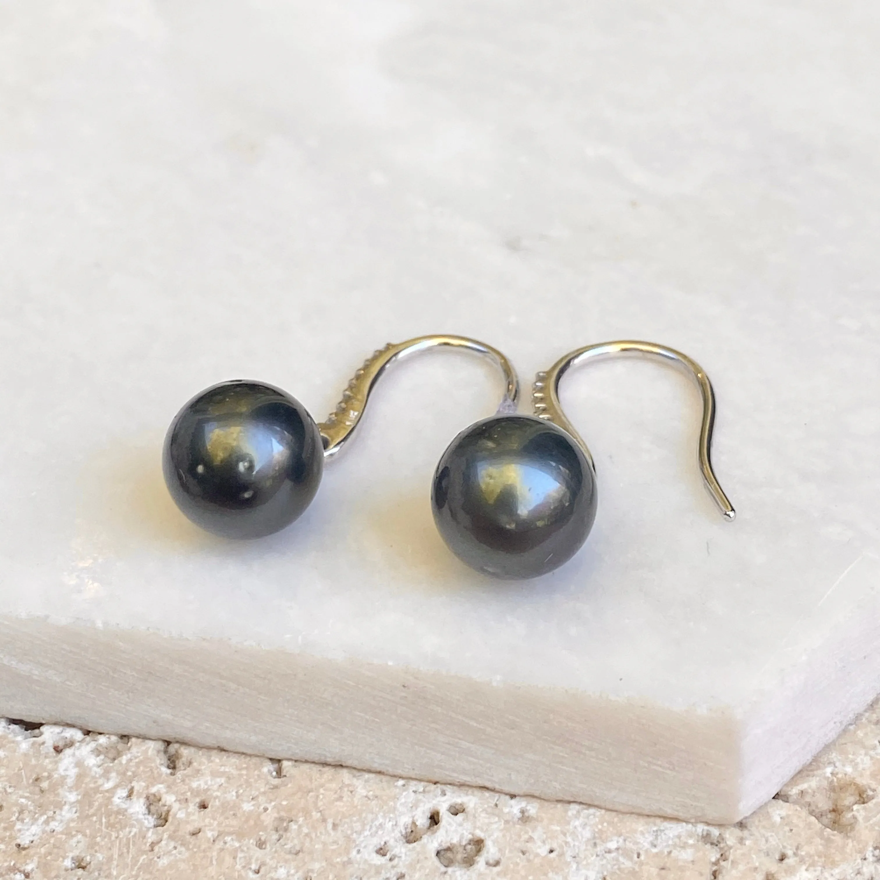 14KT White Gold Black Tahitian Pearl   Pave Diamond Dangle Earrings
