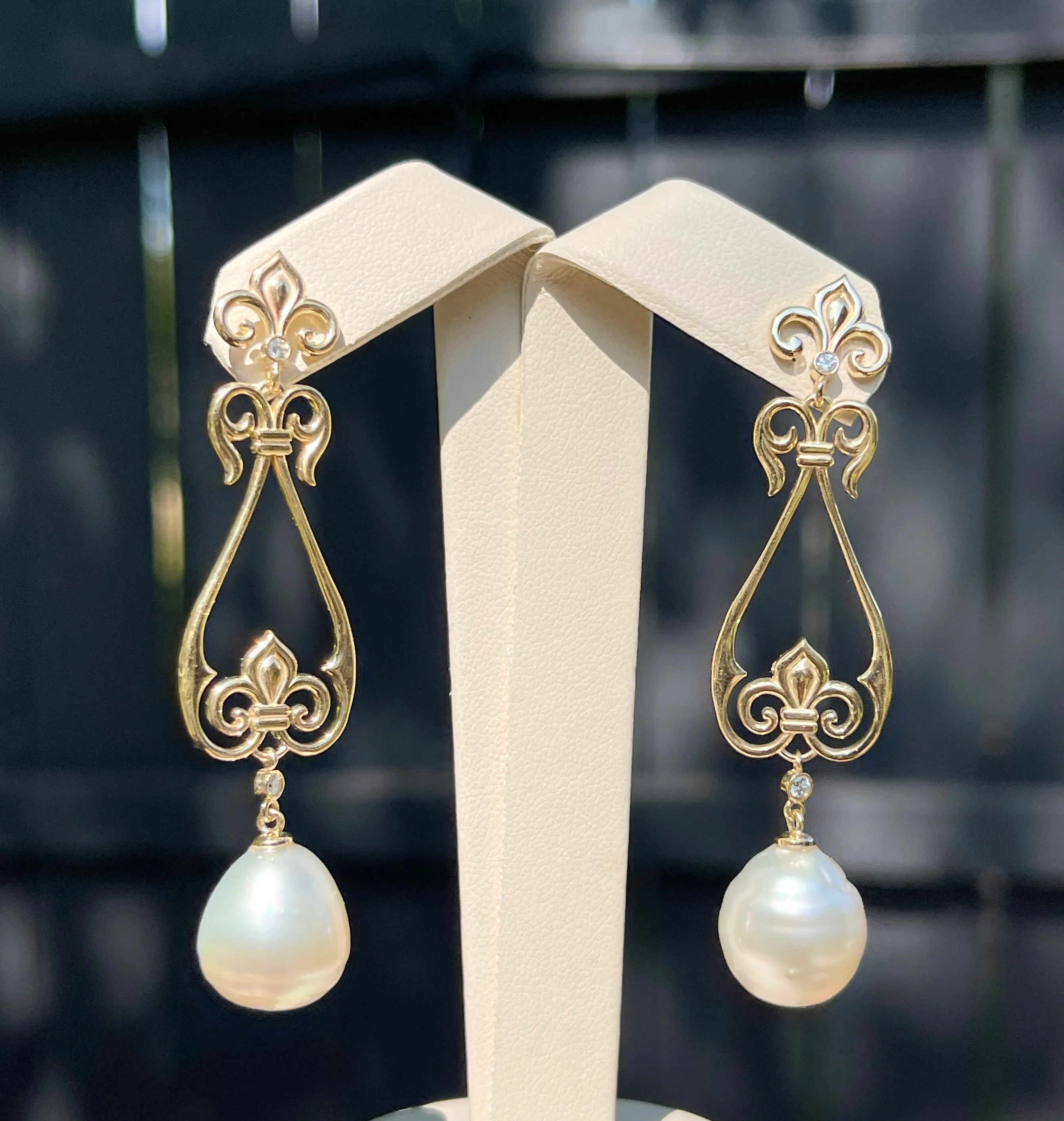 14KT Yellow Gold Paspaley South Sea Pearl   Diamond Fleur de Lis Dangle Earrings