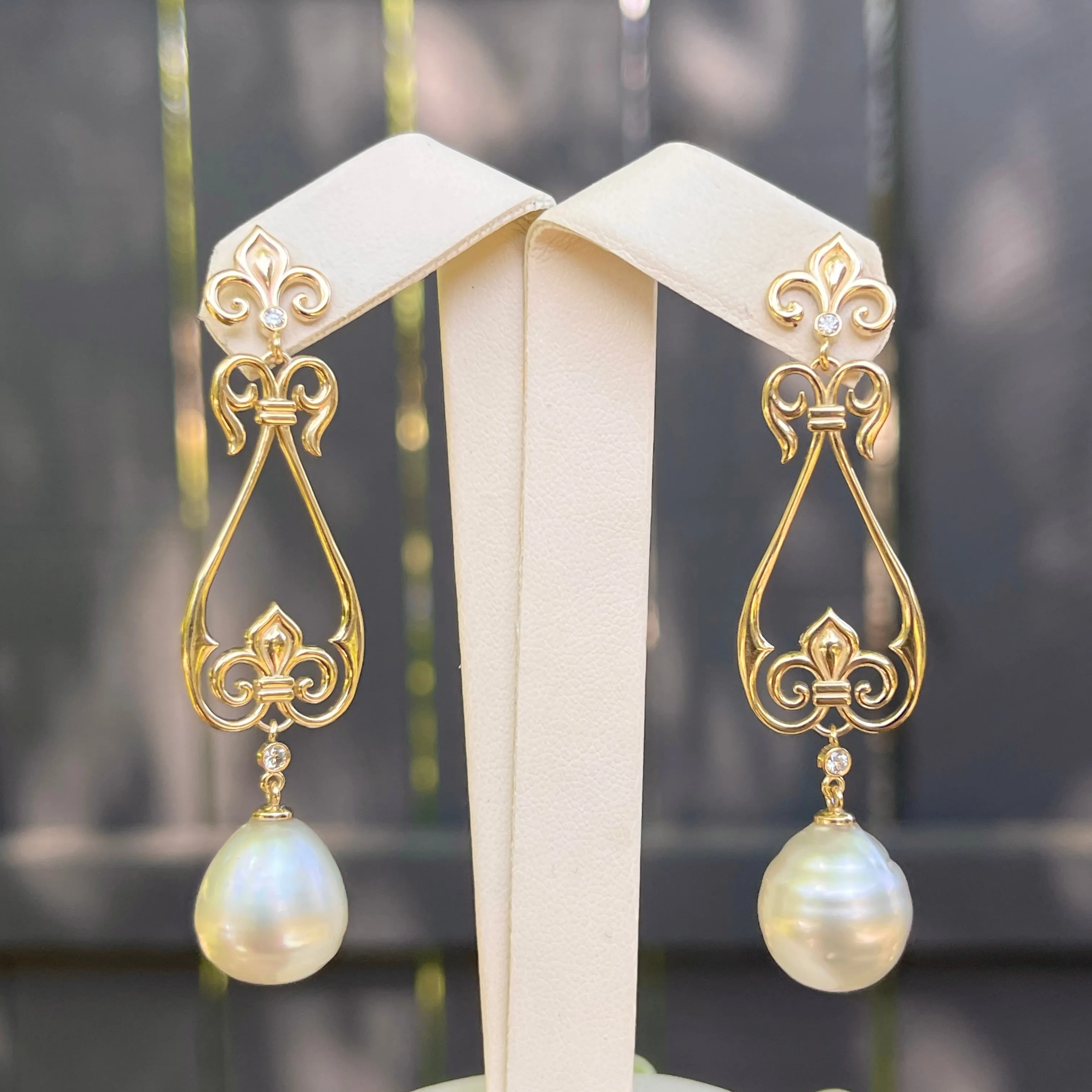 14KT Yellow Gold Paspaley South Sea Pearl   Diamond Fleur de Lis Dangle Earrings
