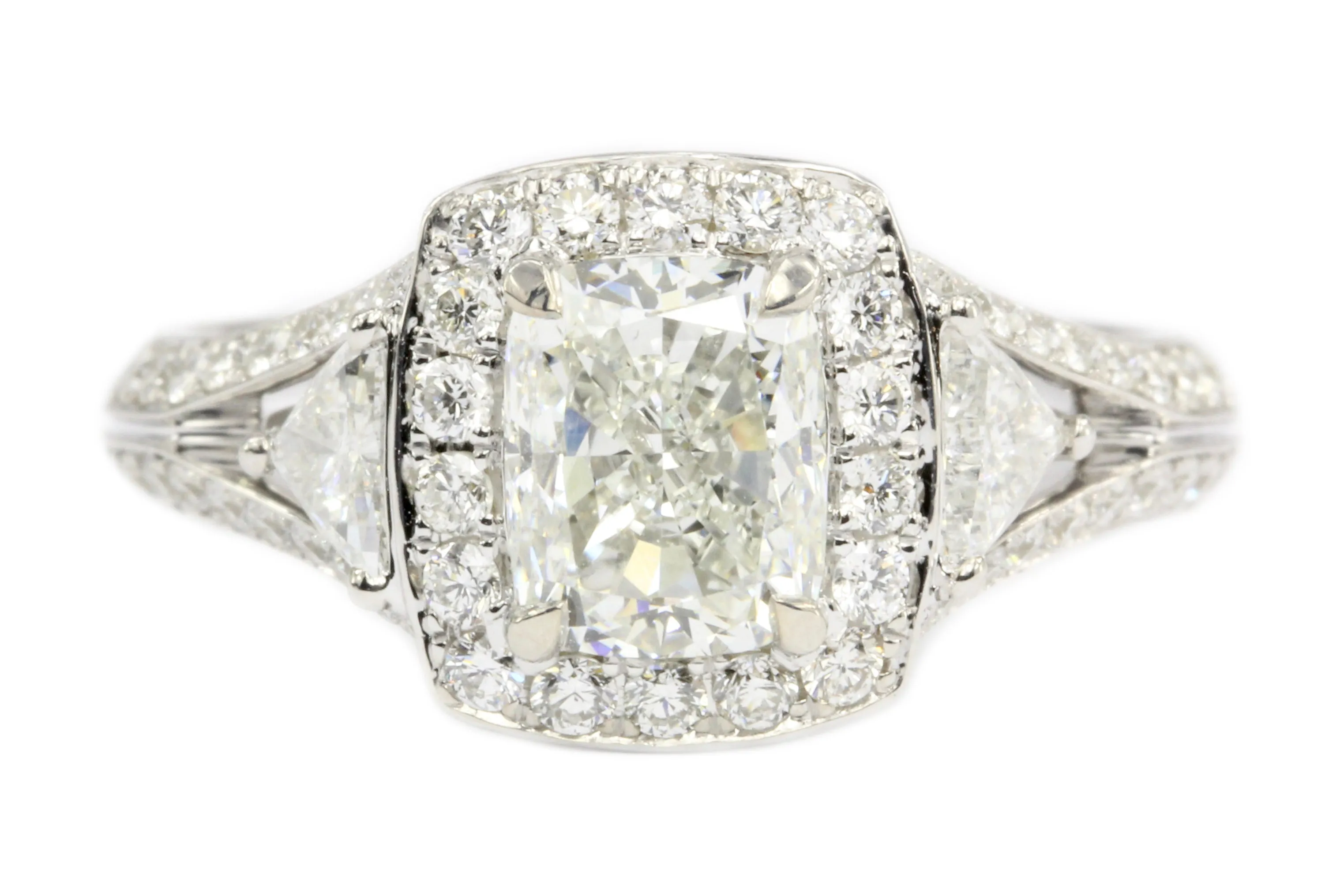 18K 1.5CT Cushion Cut Diamond Set With Two Trillion And Round Cut Diamonds