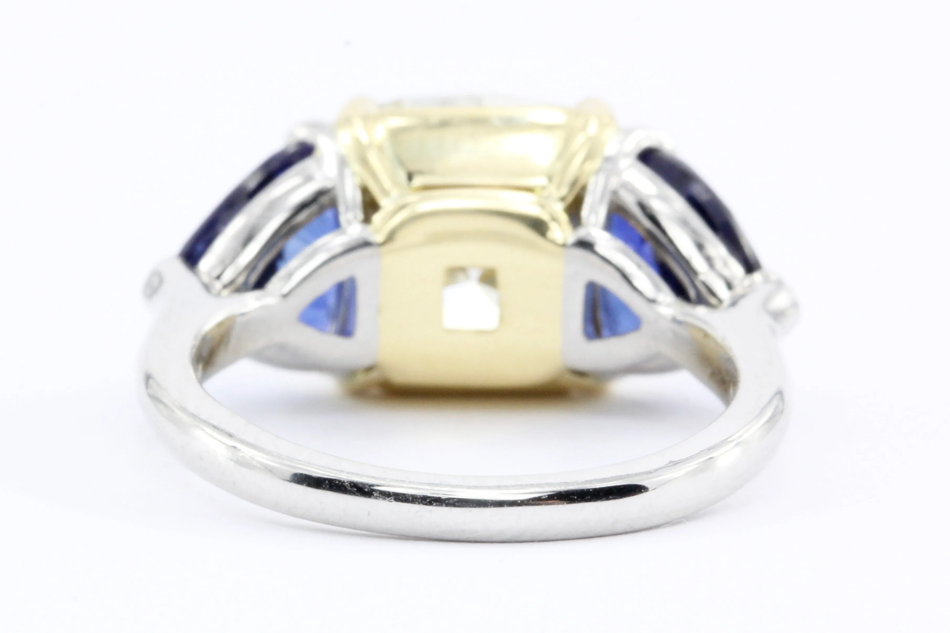 18K White Gold & Platinum 3.11 GIA M I1 1.5ct Natural Sapphire Ring
