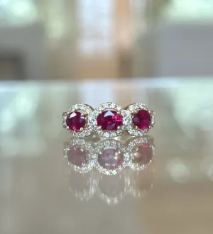 18K YELLW GOLD RUBY/DIAMOND 3-STONE RING