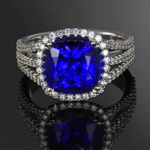 18kt White Gold Tanzanite & Diamond Ring 4.25 Carats