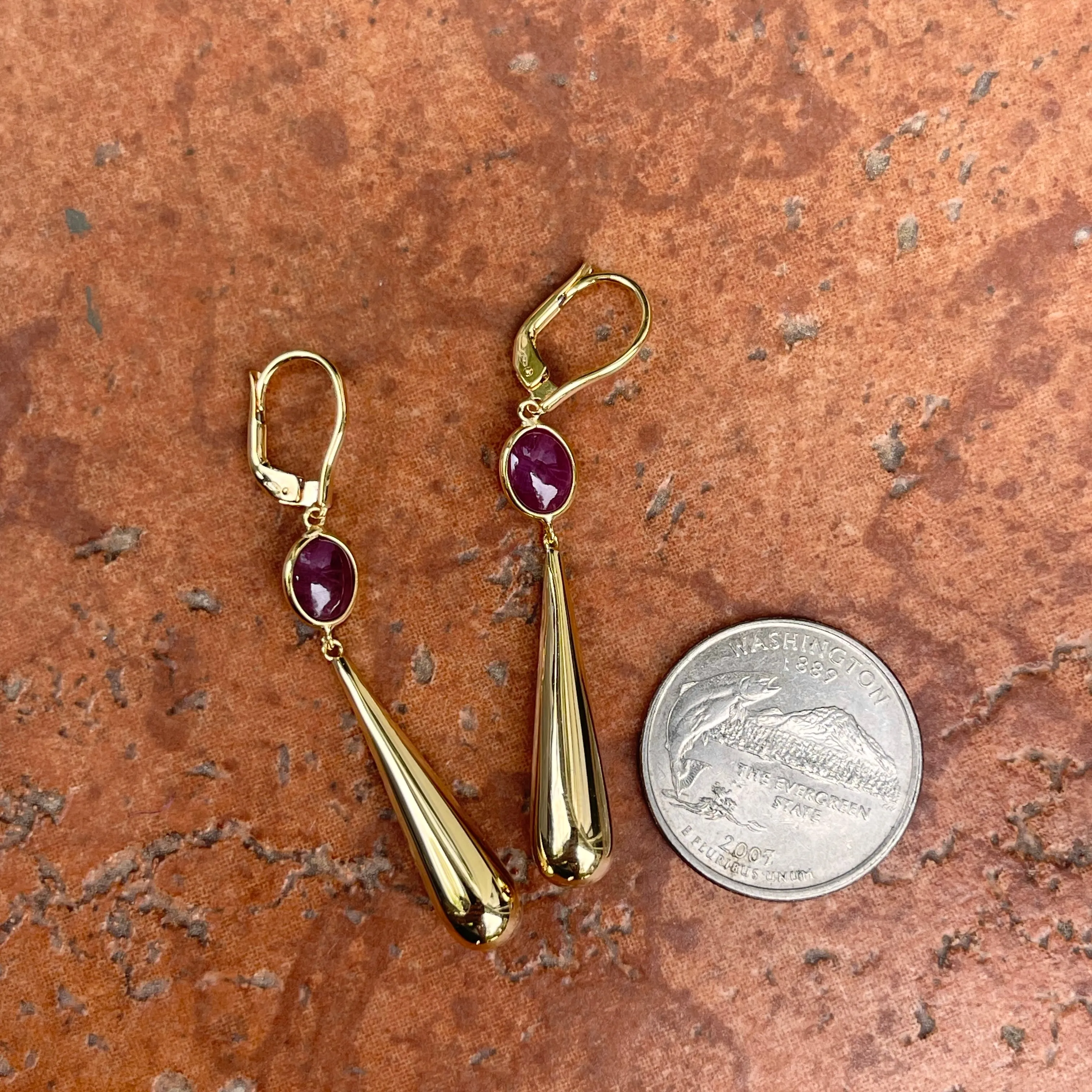 18KT Yellow Gold Teardrop Red Corundum Lever Back Earrings