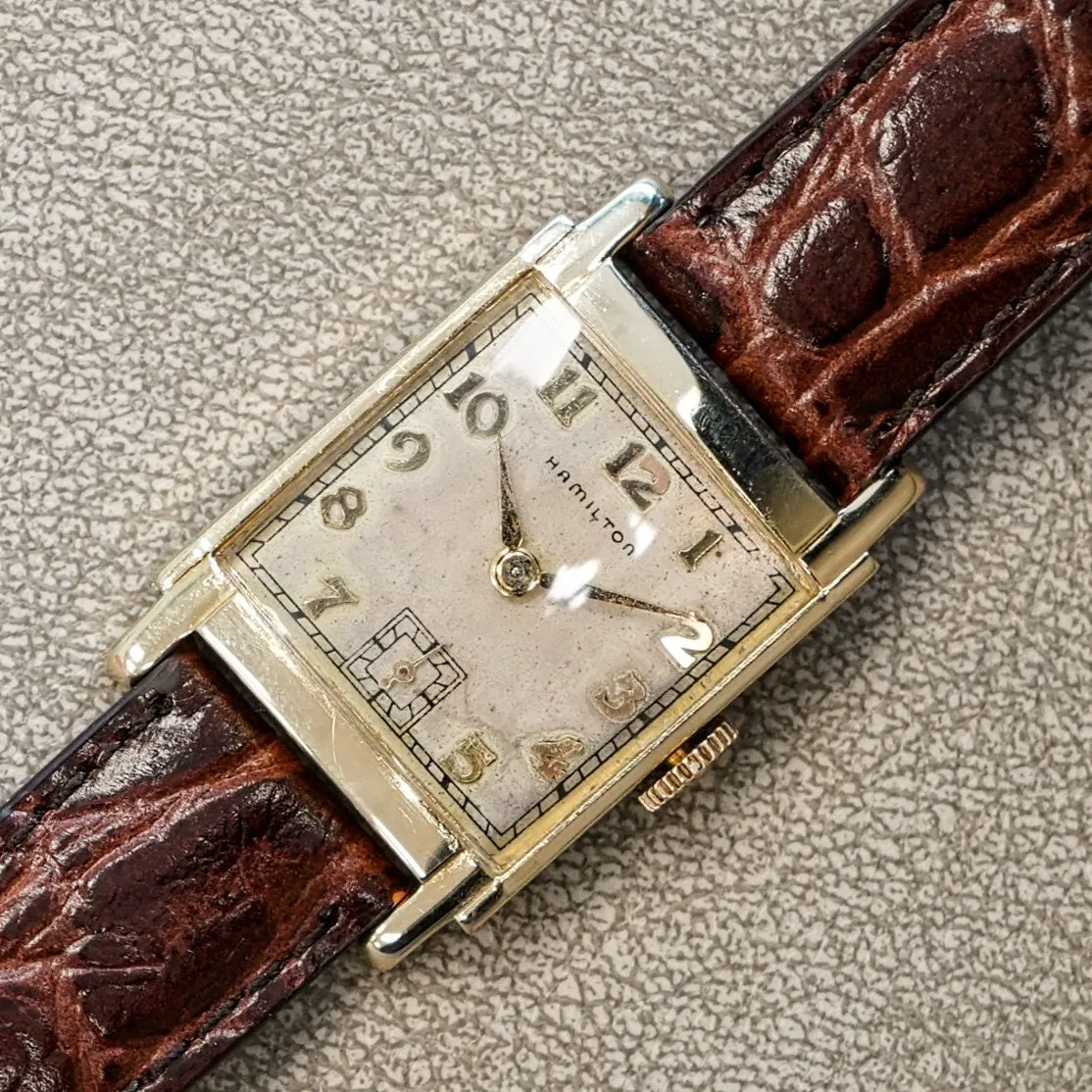 1946 HAMILTON Tank Case Watch 19 Jewels Cal. 982 U.S.A. Wristwatch 14K Gold Filled