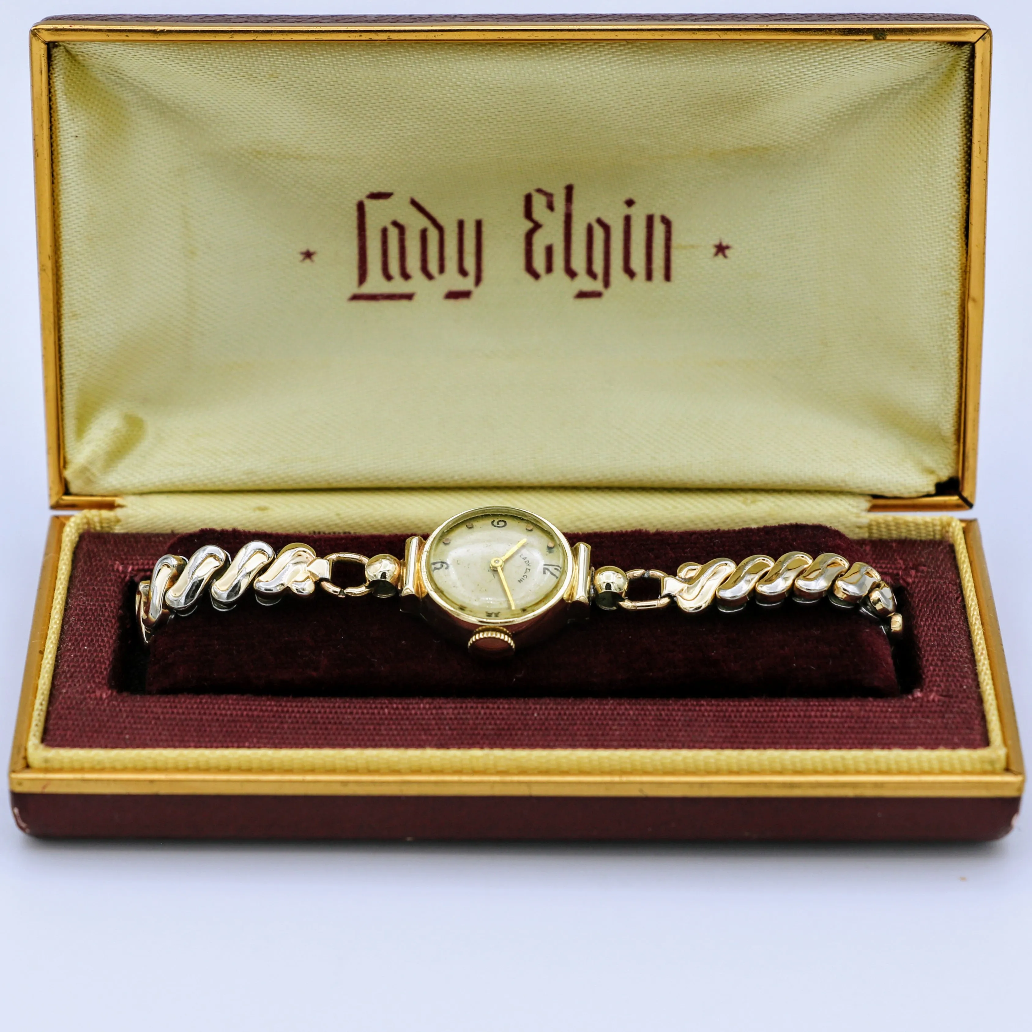 1950 Ladies Elgin Wristwatch Elgin Grade 650 19 Jewels Watch