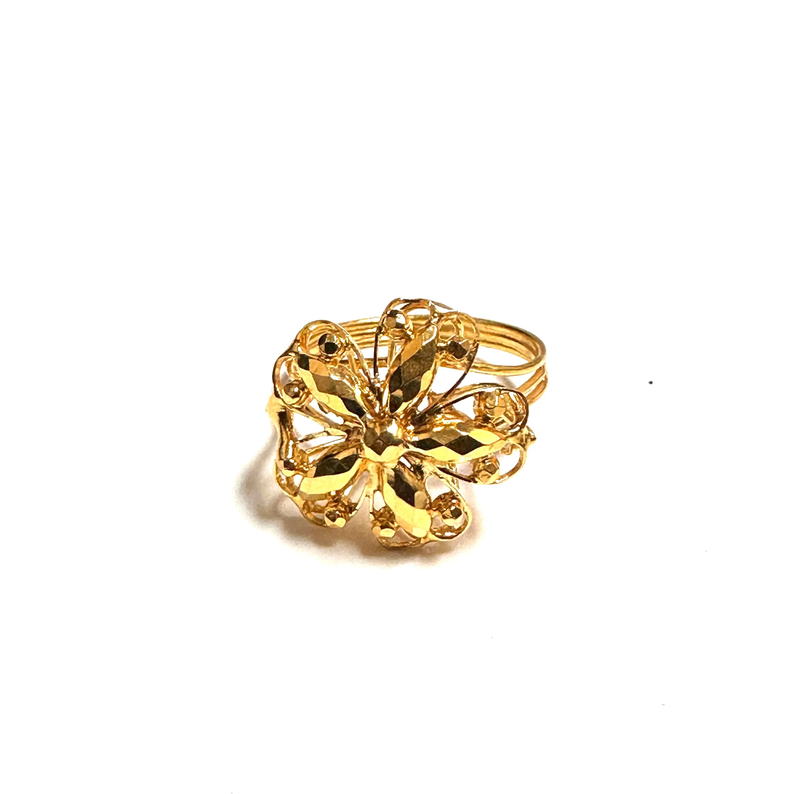 22K Yellow Gold Diamond Cut Filigree Ring