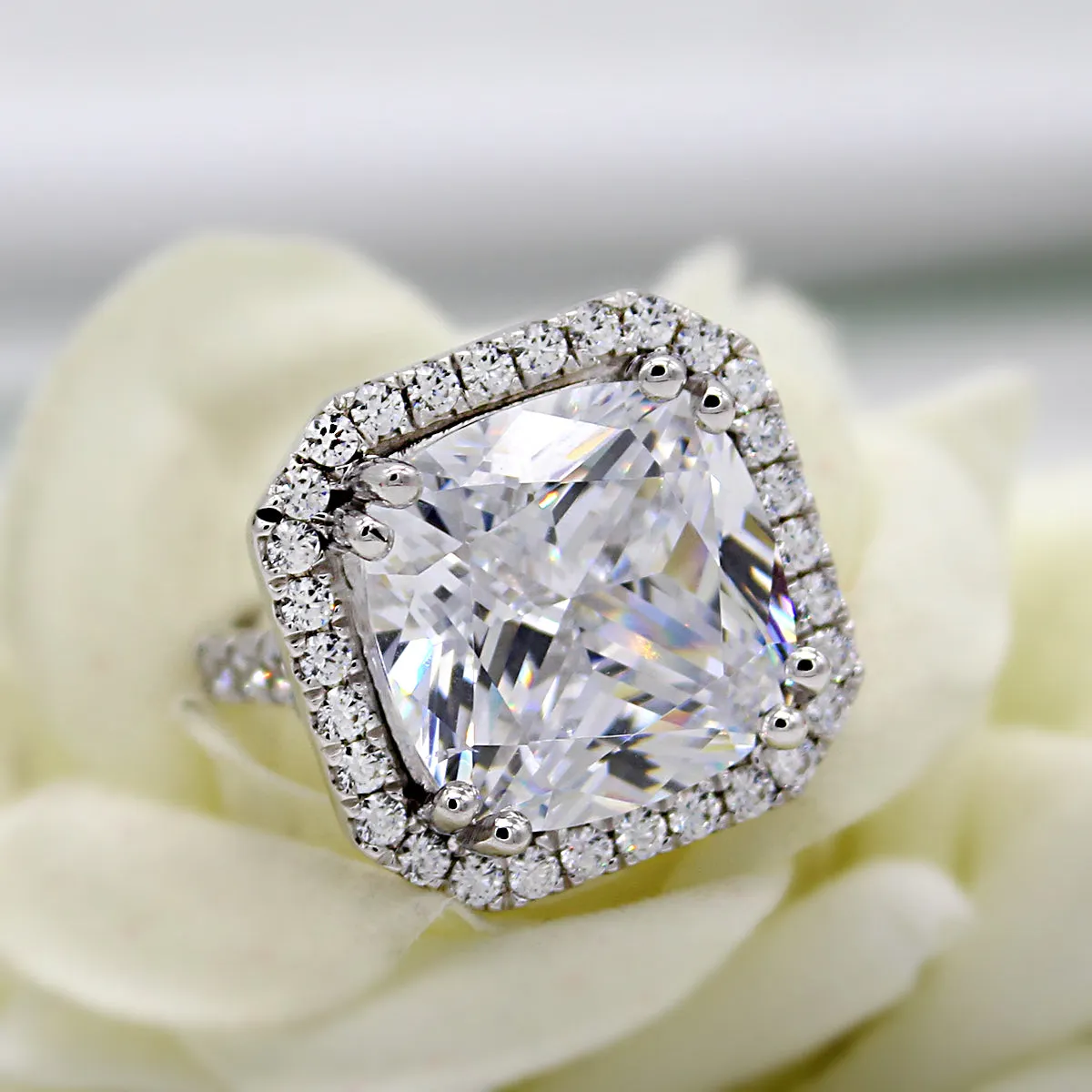 25Ct Cushion Cut Brilliant Halo Swarovski Crystal Wedding Ring