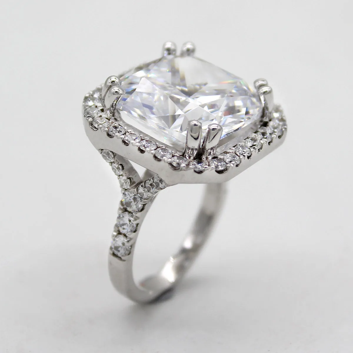 25Ct Cushion Cut Brilliant Halo Swarovski Crystal Wedding Ring
