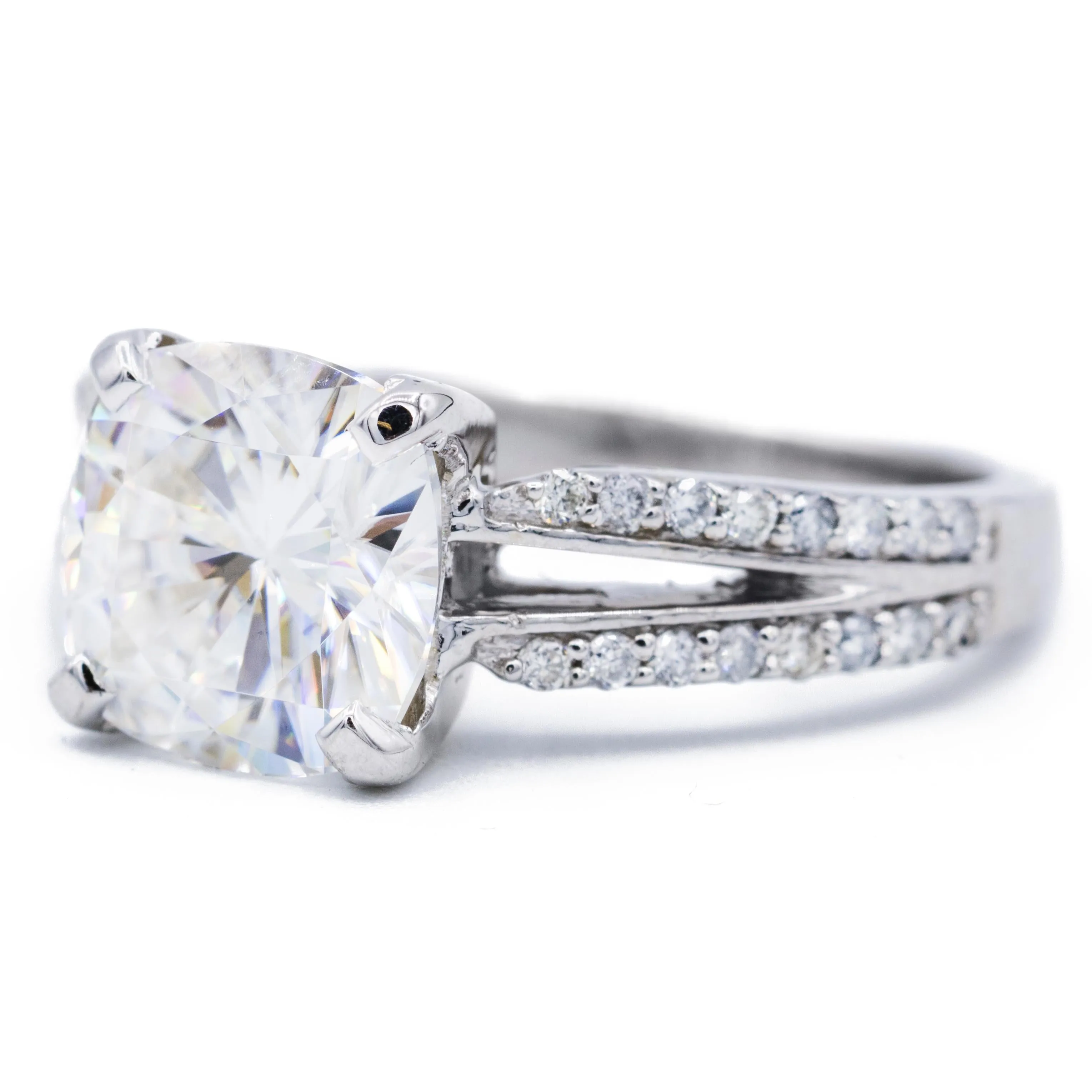 8.5mm Cushion Center 14k Solid White Gold with Diamond Channel Set Split Shank