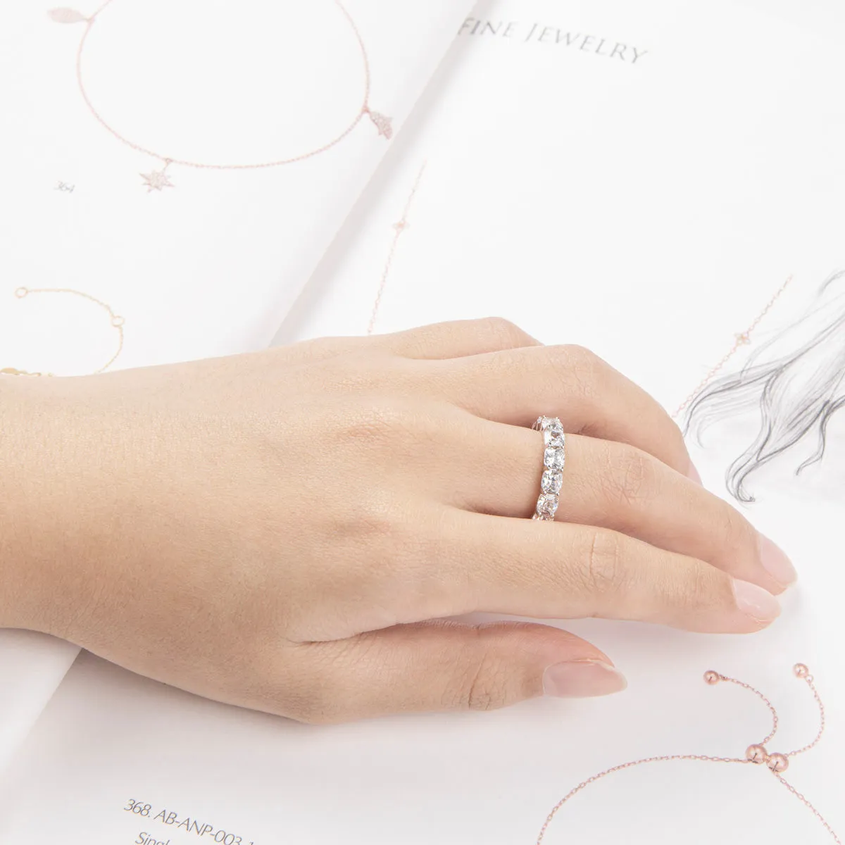 Ainuoshi Full Eternity Cushion Cut Created White Diamond Ring
