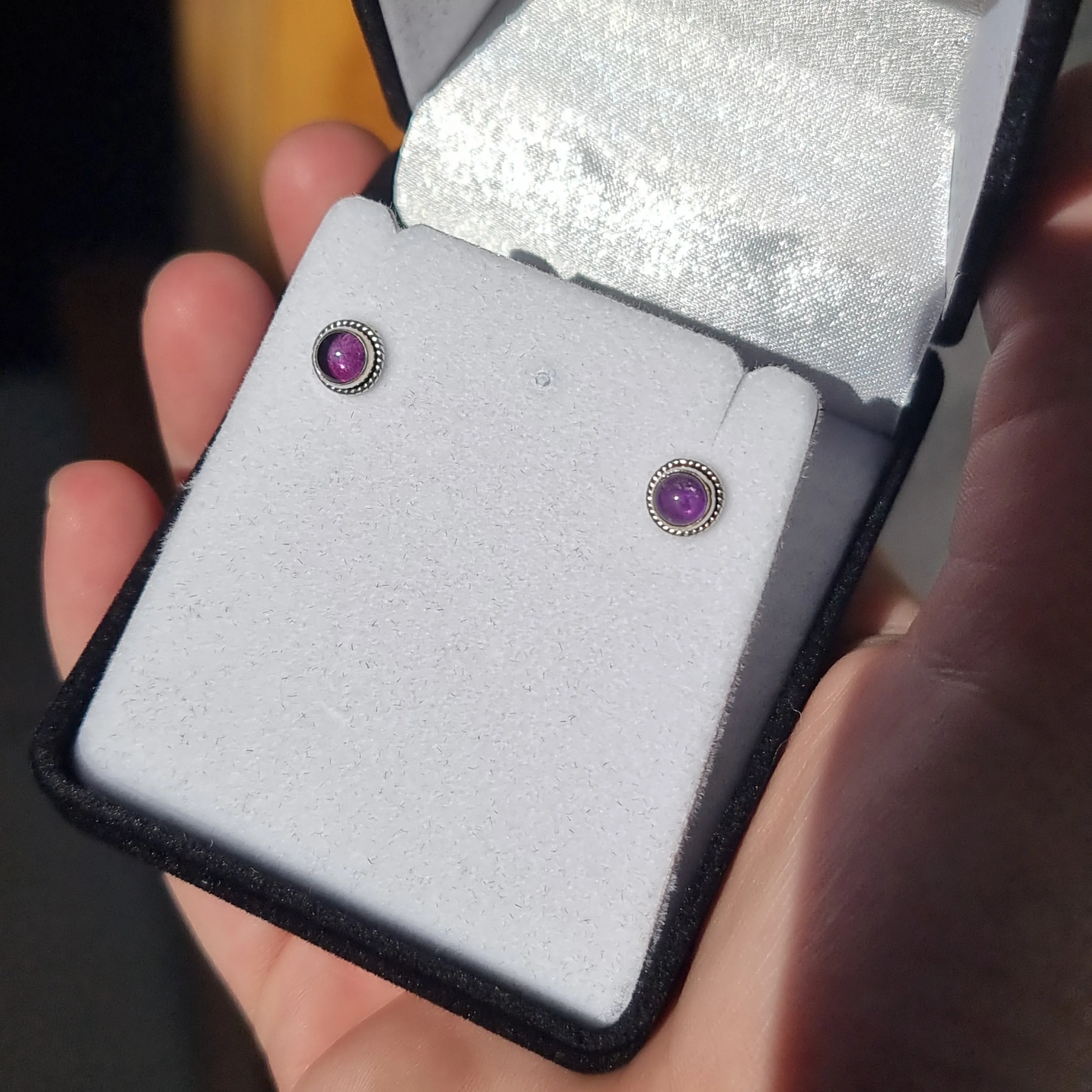 Amethyst studs