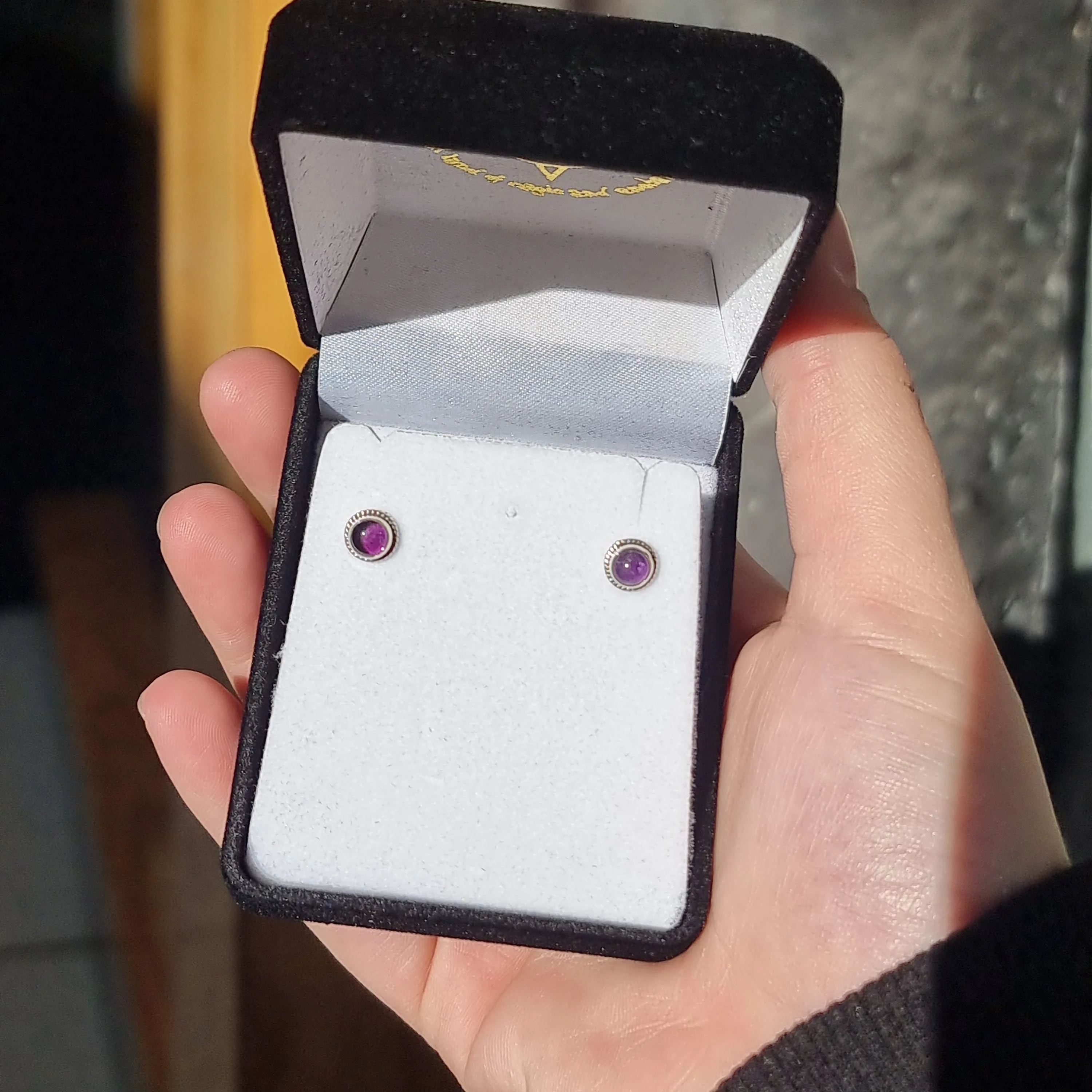 Amethyst studs