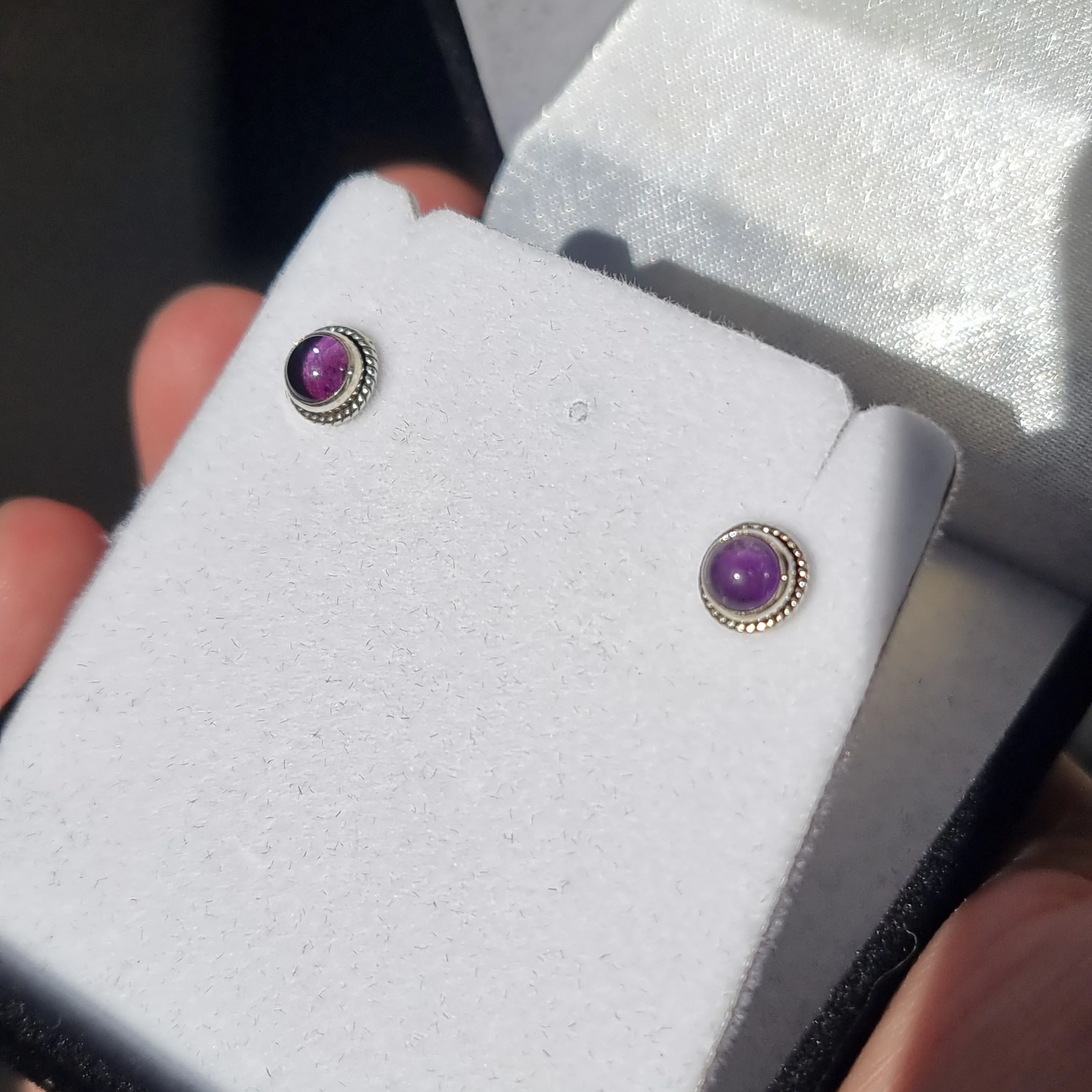 Amethyst studs