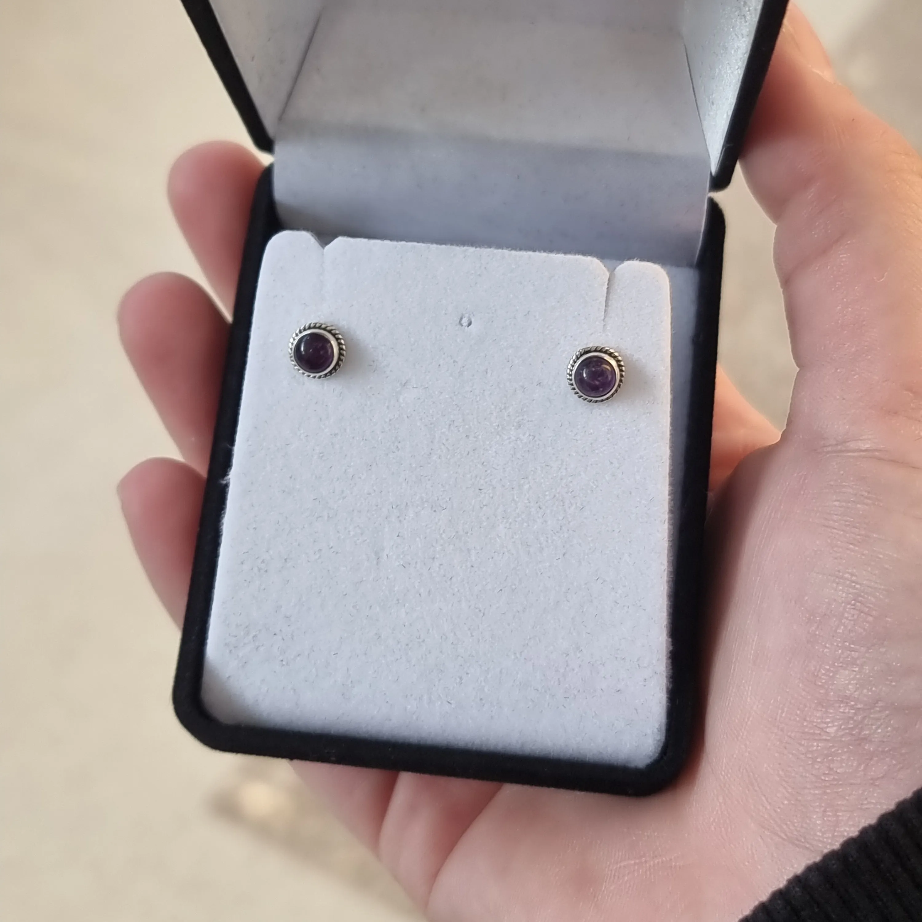 Amethyst studs