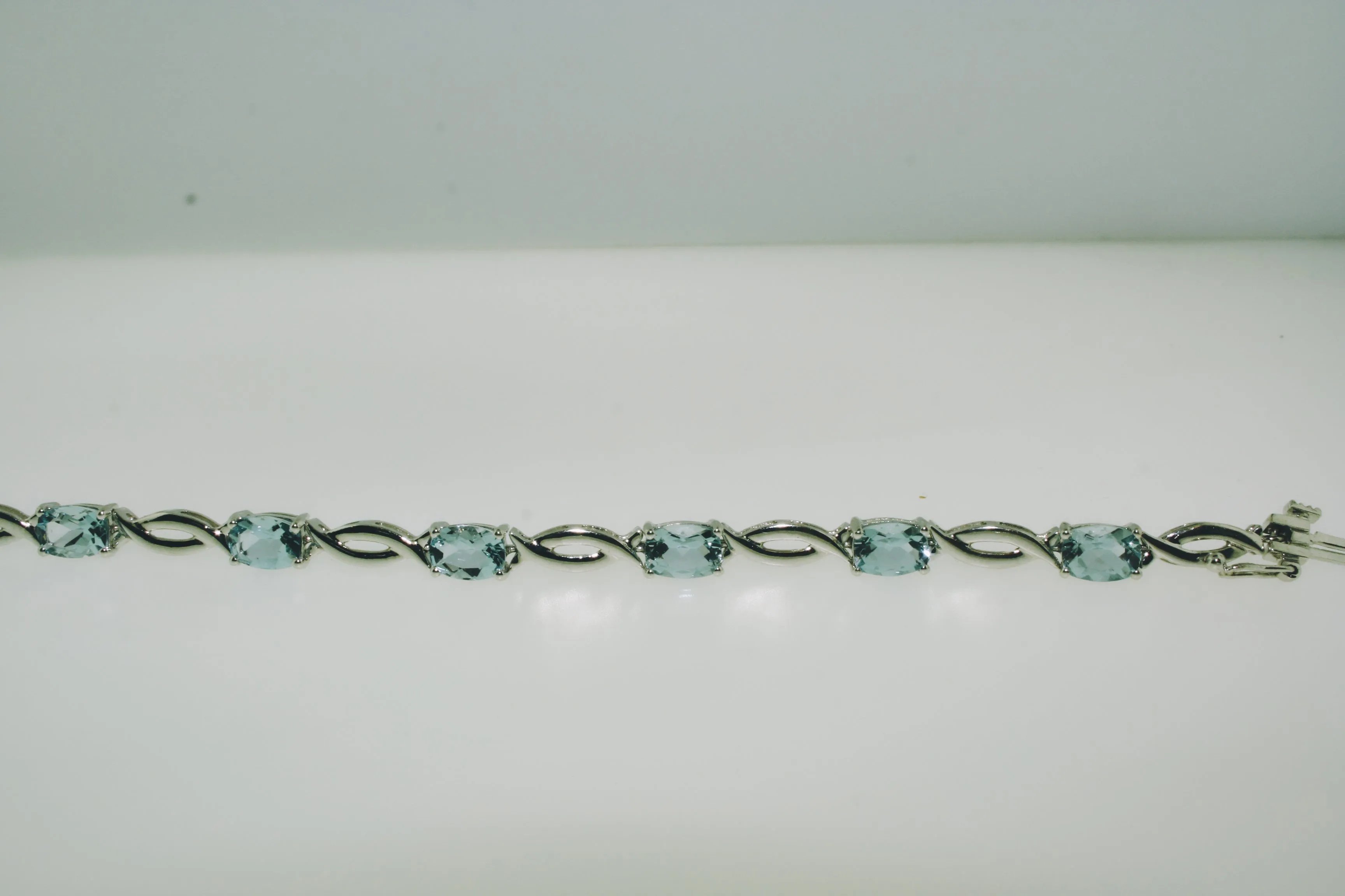 Aquamarine Bracelet in 14K White Gold