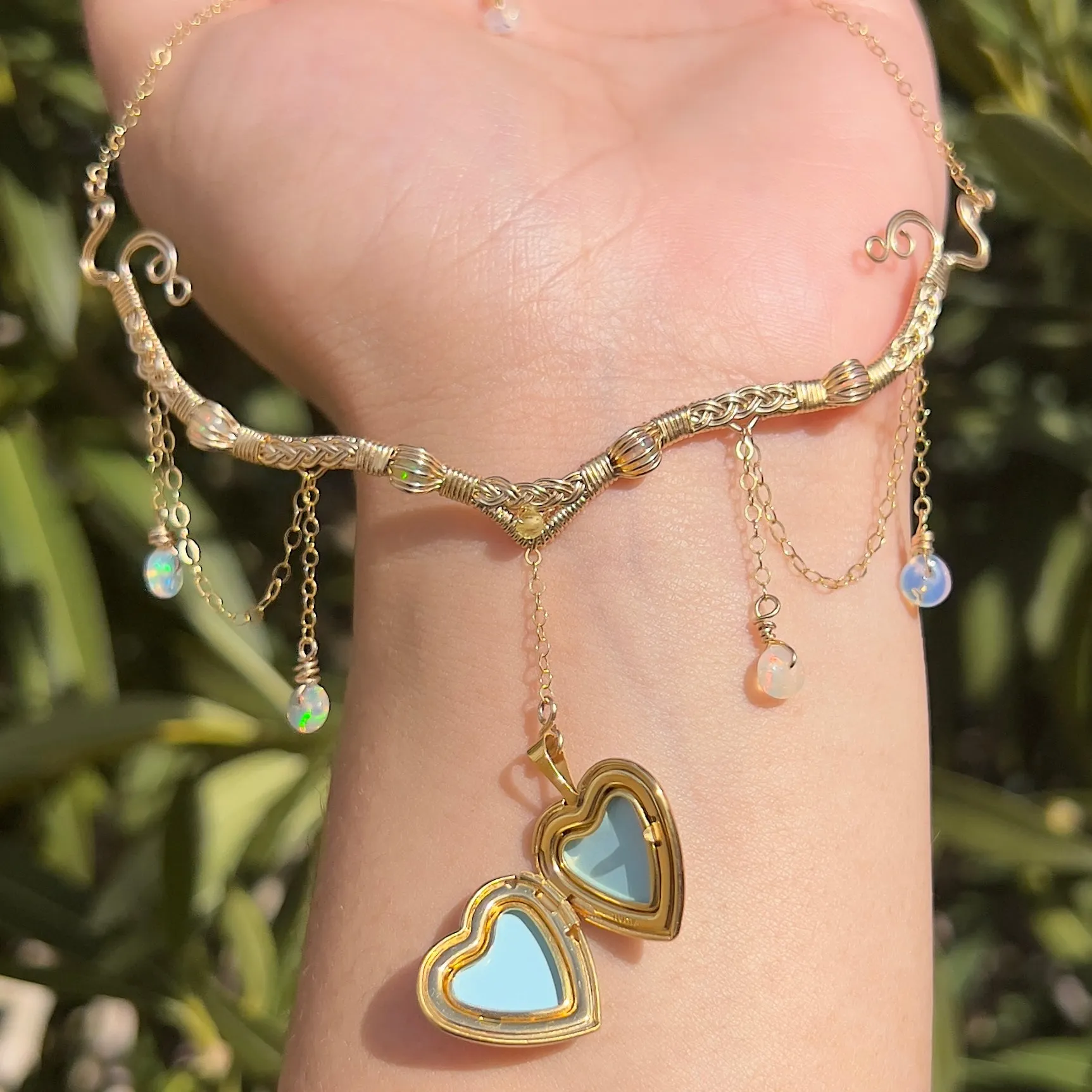 Astraea Lovers Locket Ethiopian Welo Opal 14KGF ✵