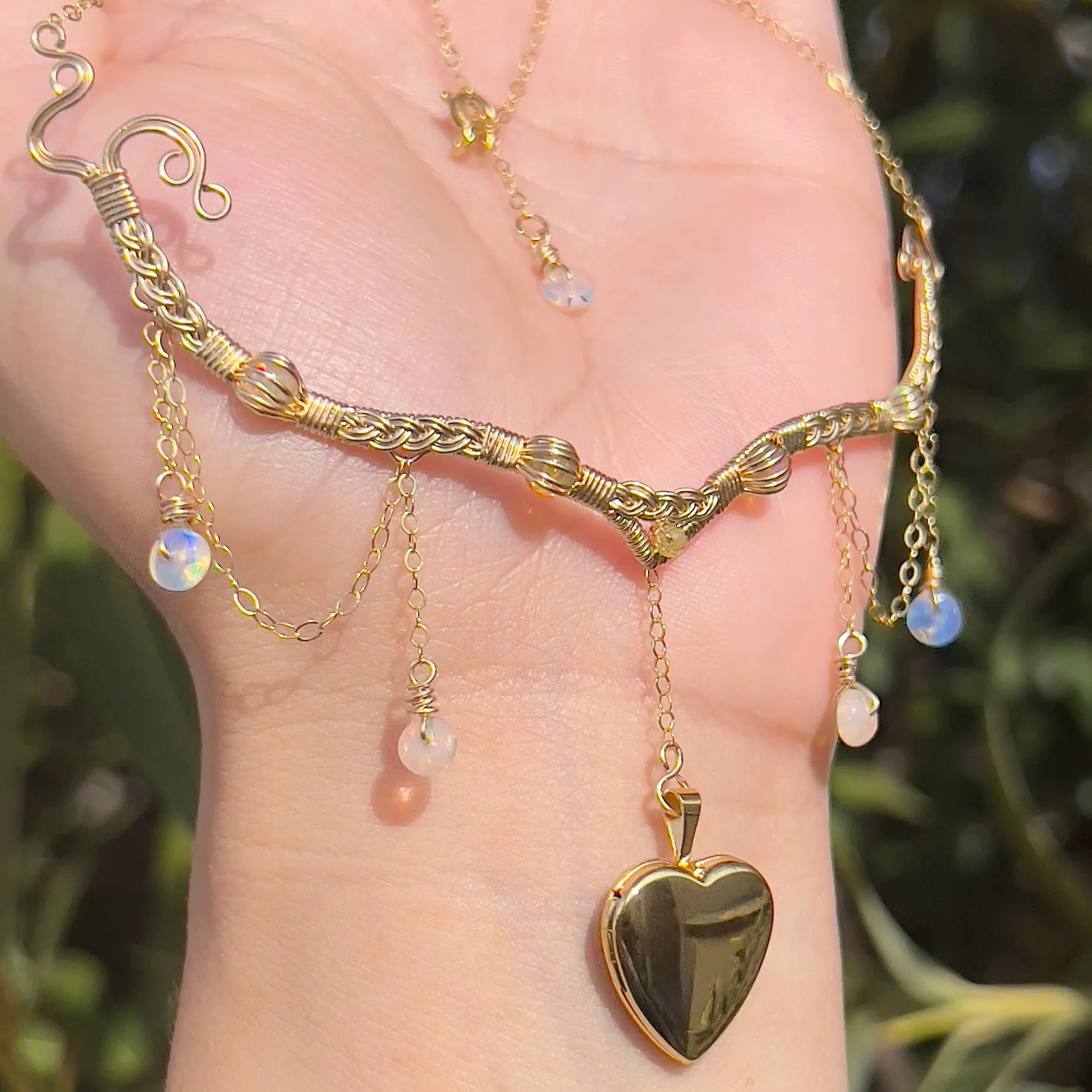 Astraea Lovers Locket Ethiopian Welo Opal 14KGF ✵