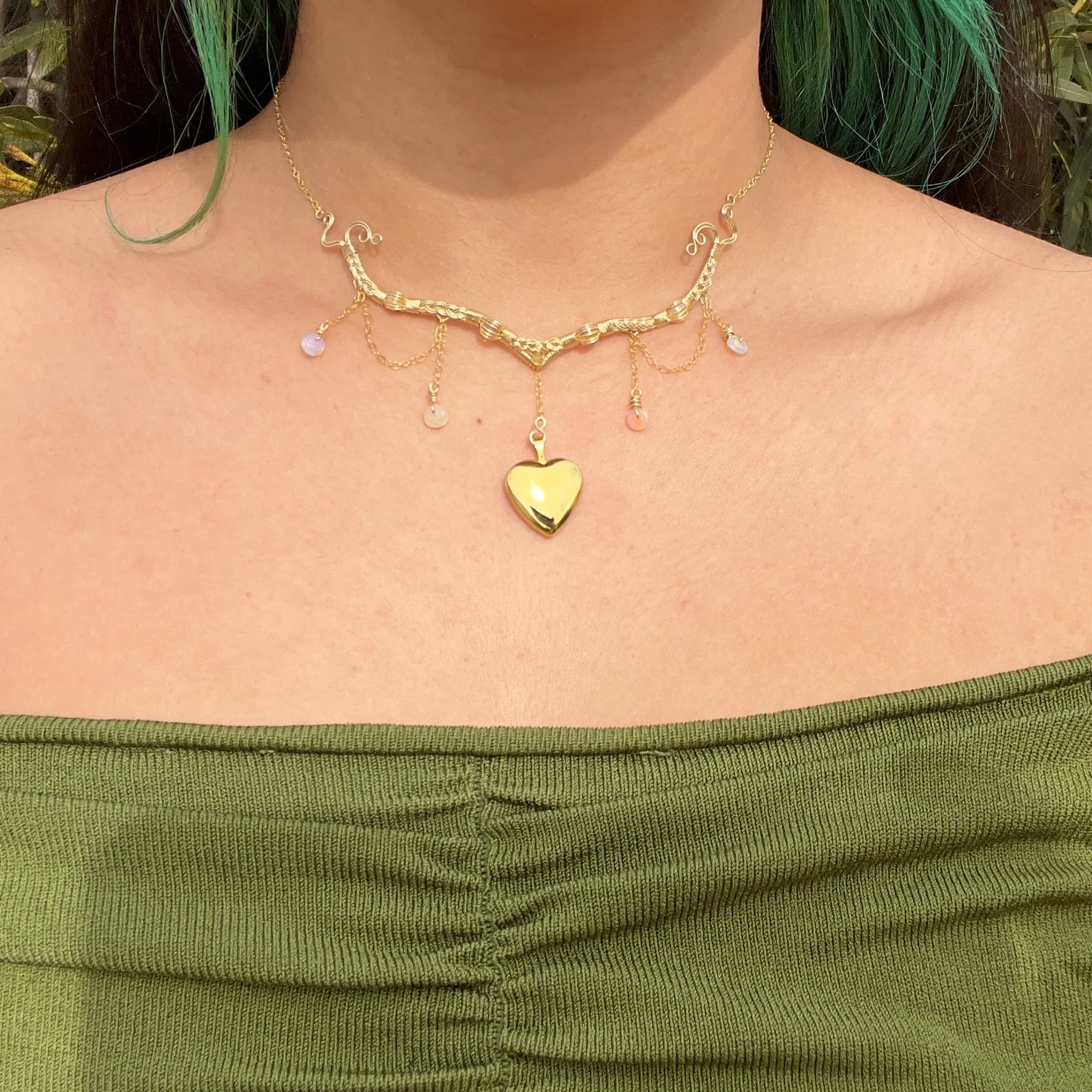 Astraea Lovers Locket Ethiopian Welo Opal 14KGF ✵