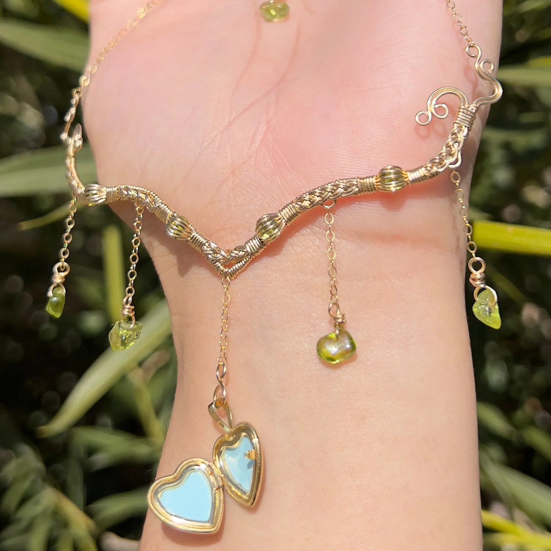 Astraea Lovers Locket Peridot 14KGF ✵