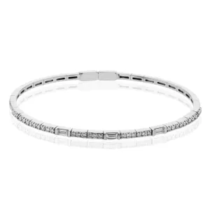 Bangle in 18k Gold with Diamonds