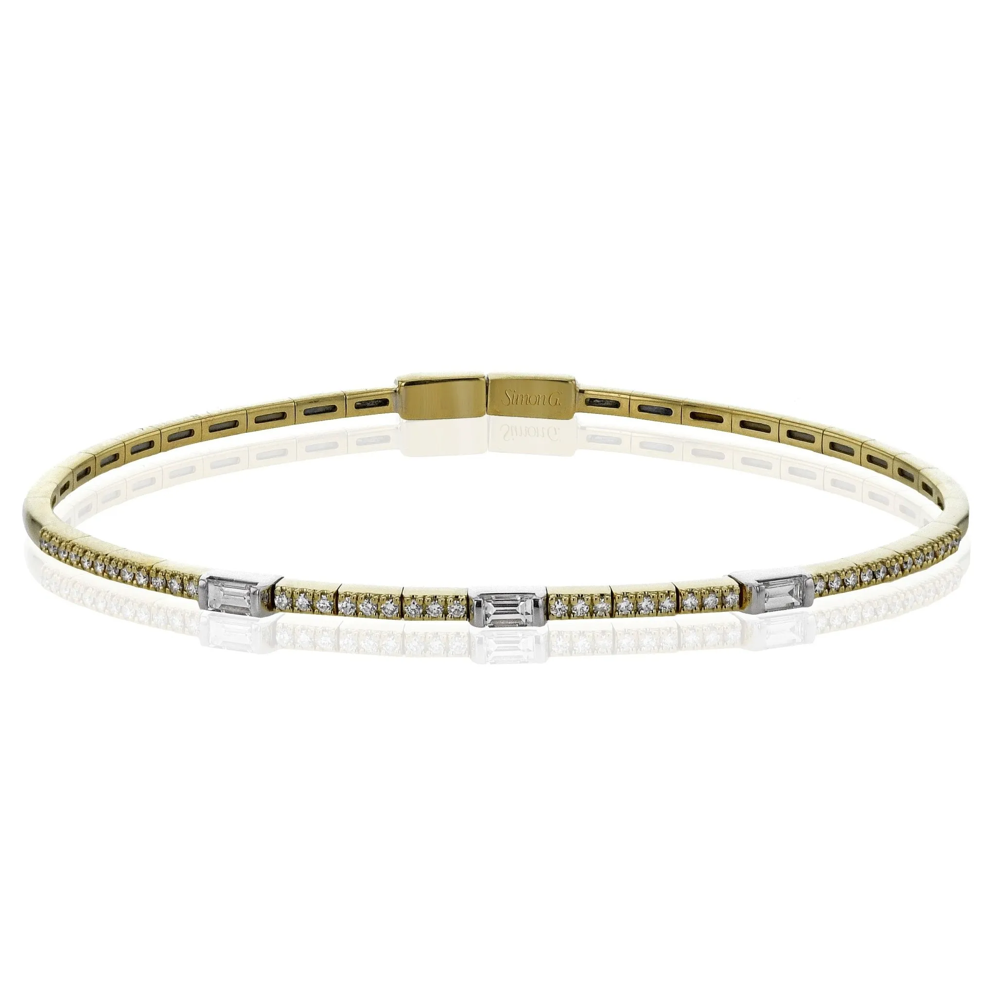 Bangle in 18k Gold with Diamonds