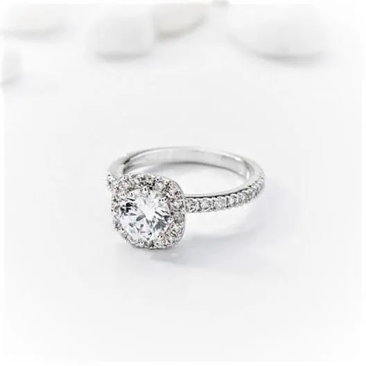 Brilliant Cut Crystal Ring – Maestro Hennessy ®