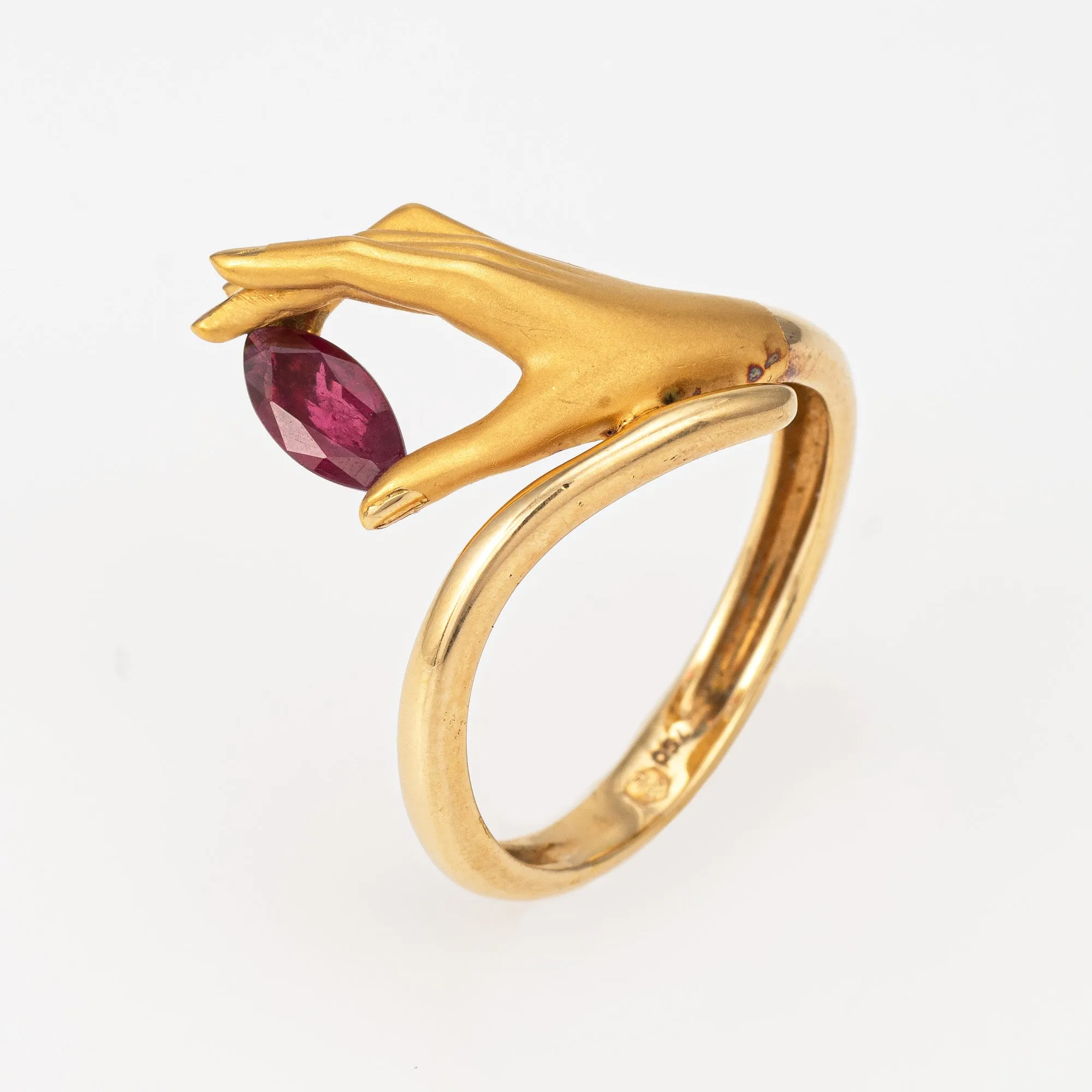 Carrera y Carrera Ruby Hand Ring Estate 18k Yellow Gold Sz 5.5 Signed Jewelry