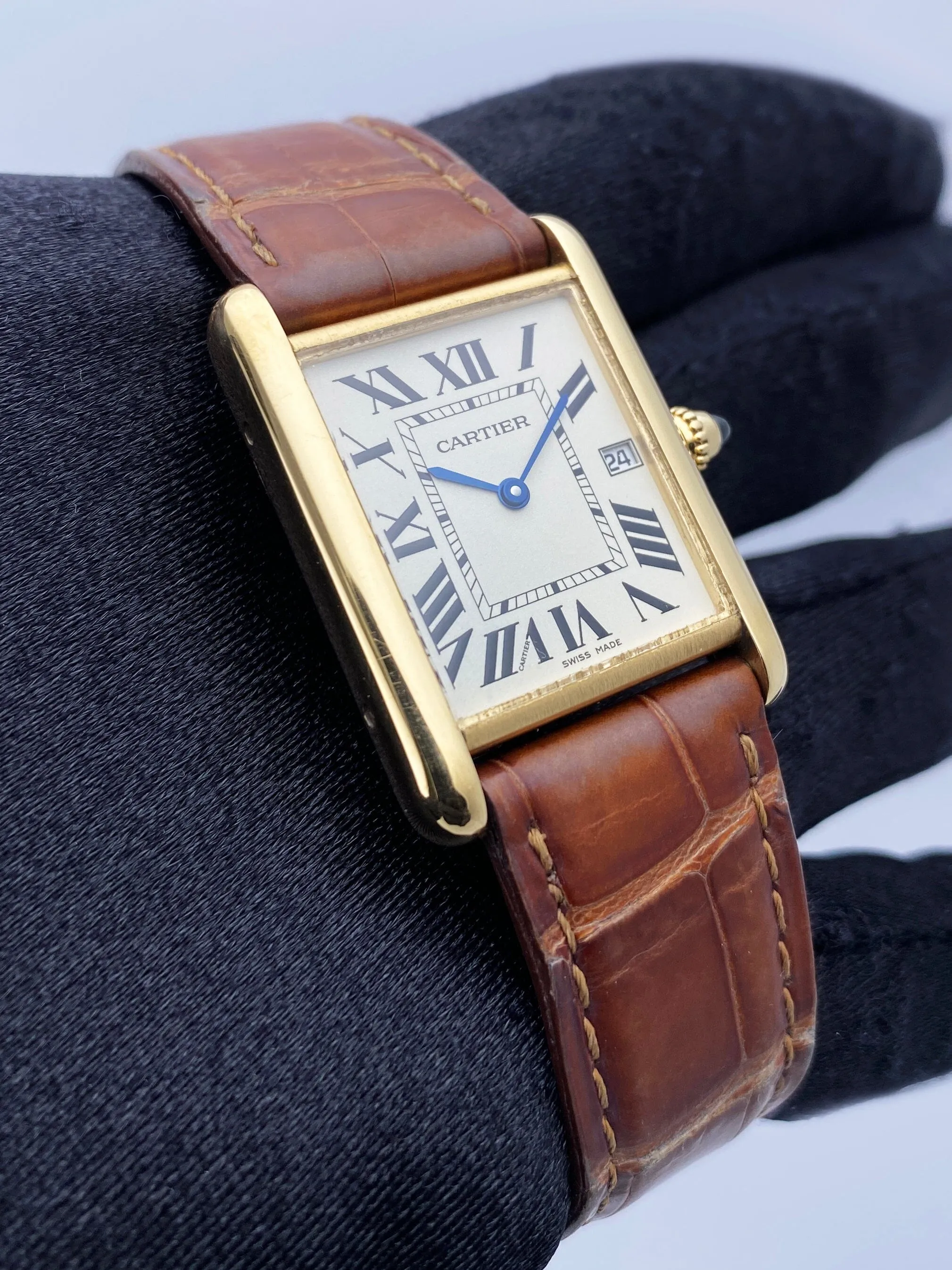 Cartier Tank Louis W1529756 18K Yellow Gold Mens Watch