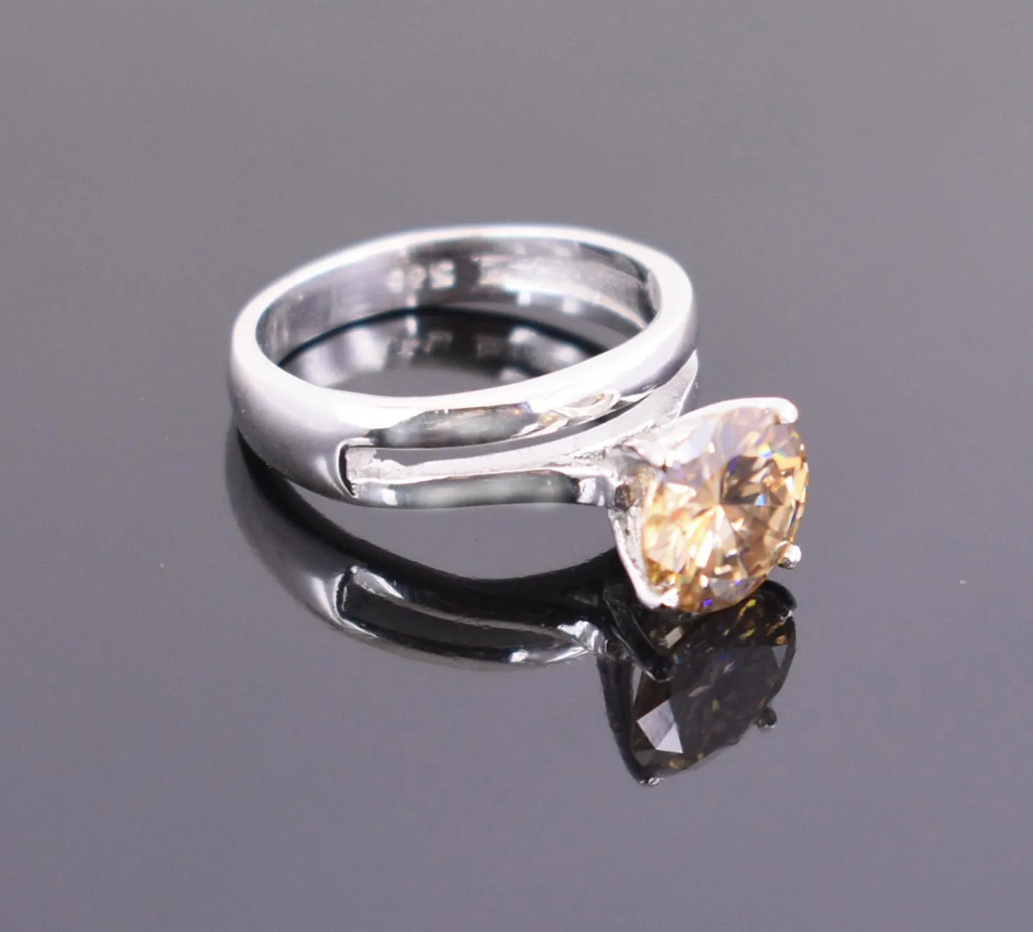 Certified 1.65 Ct Elegant Champagne Diamond Solitaire Ring, Excellent Cut & Great Luster