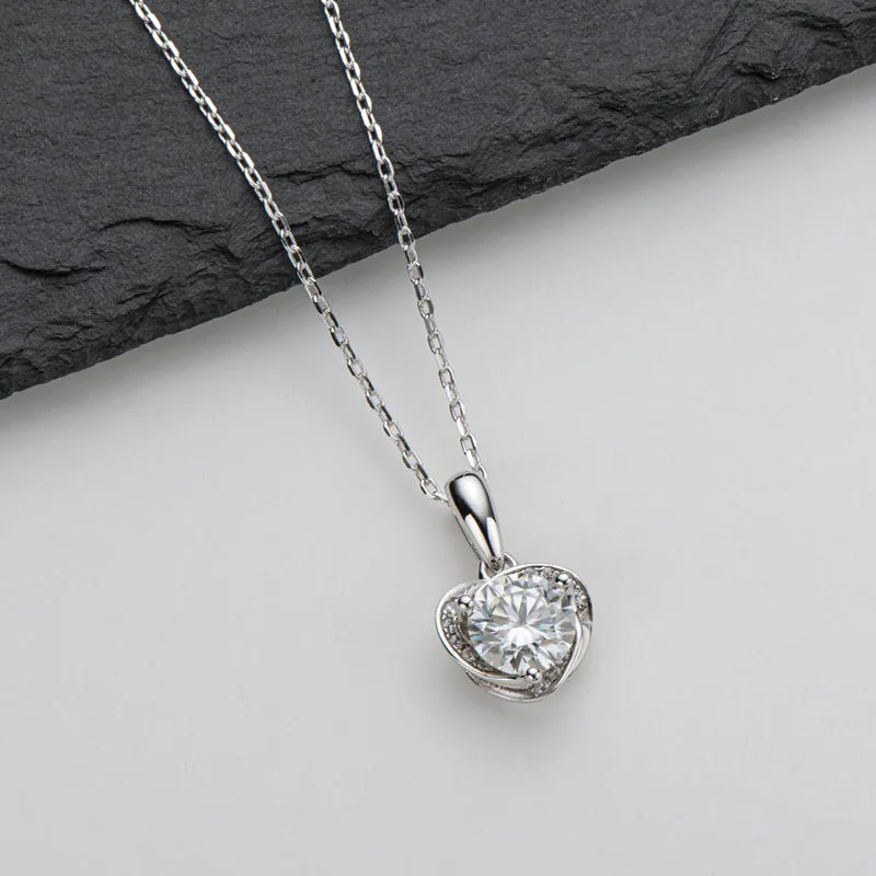 Classic Brilliant Round Moissanite Heart-shaped Pendant Necklace