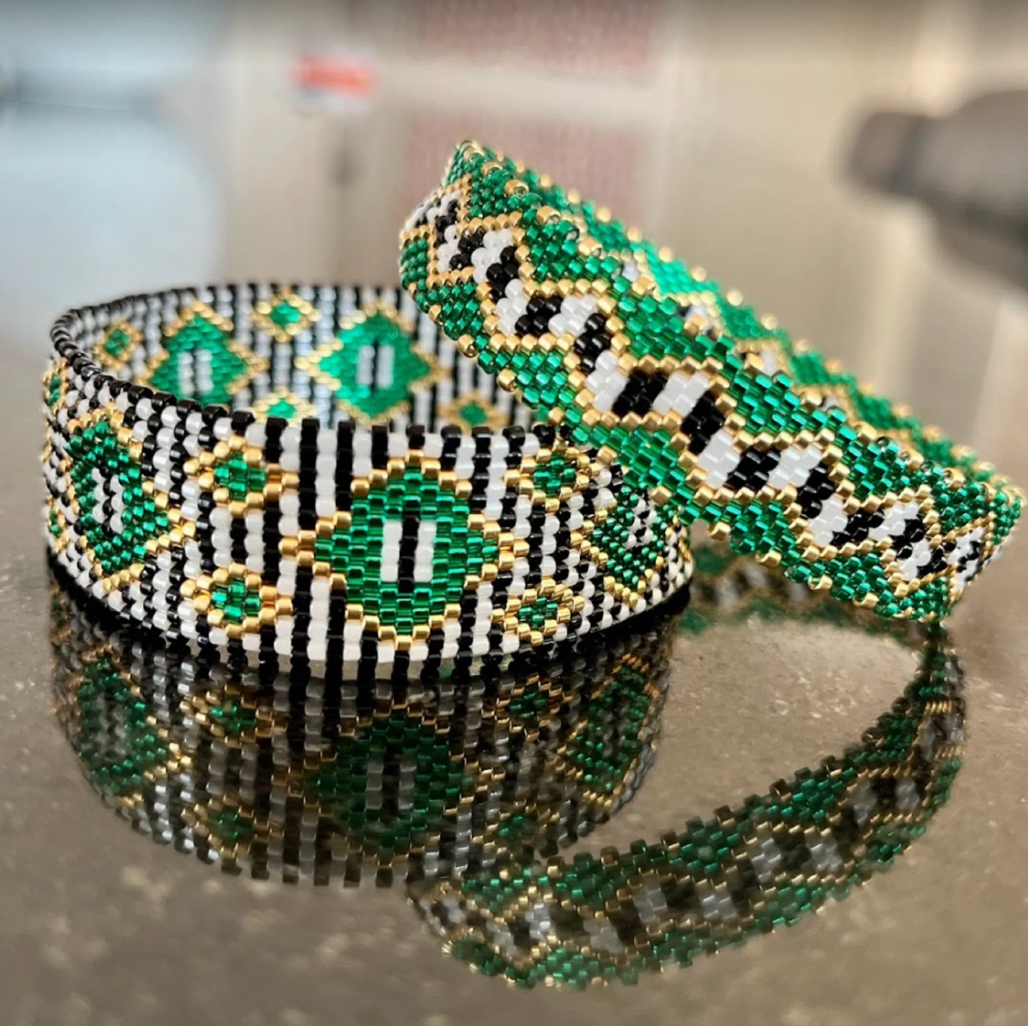 DIY Vertical Peyote Pattern - Bracelet EMERAUDE