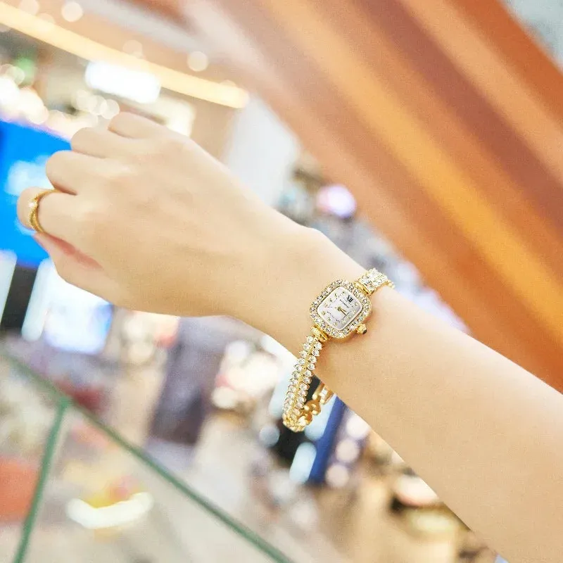 Elegant diamond dial sparkling crystal Wristwatch
